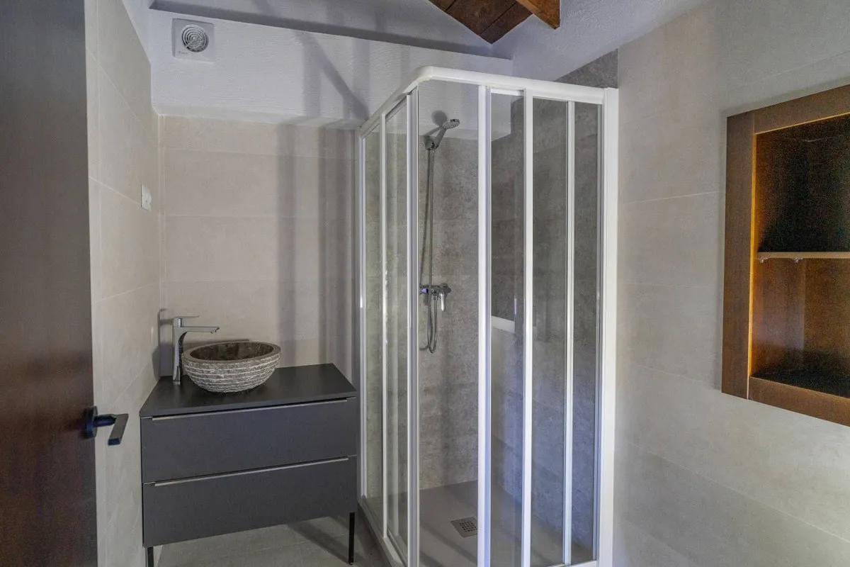 aec68a02-8ad4-4ca8-81de-ab0aea3cccaa