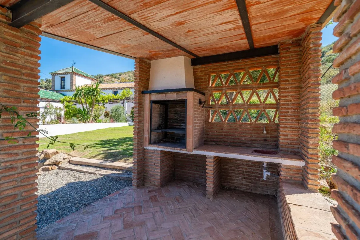 b249ac23-5563-4c4b-a0d8-500033f8b917