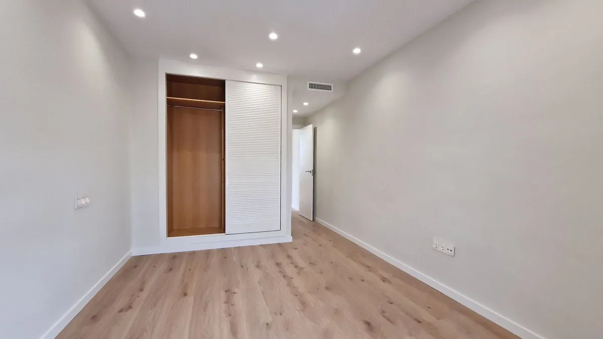 8e077caa-7ddc-4e81-8fb5-fb5fd60b1354