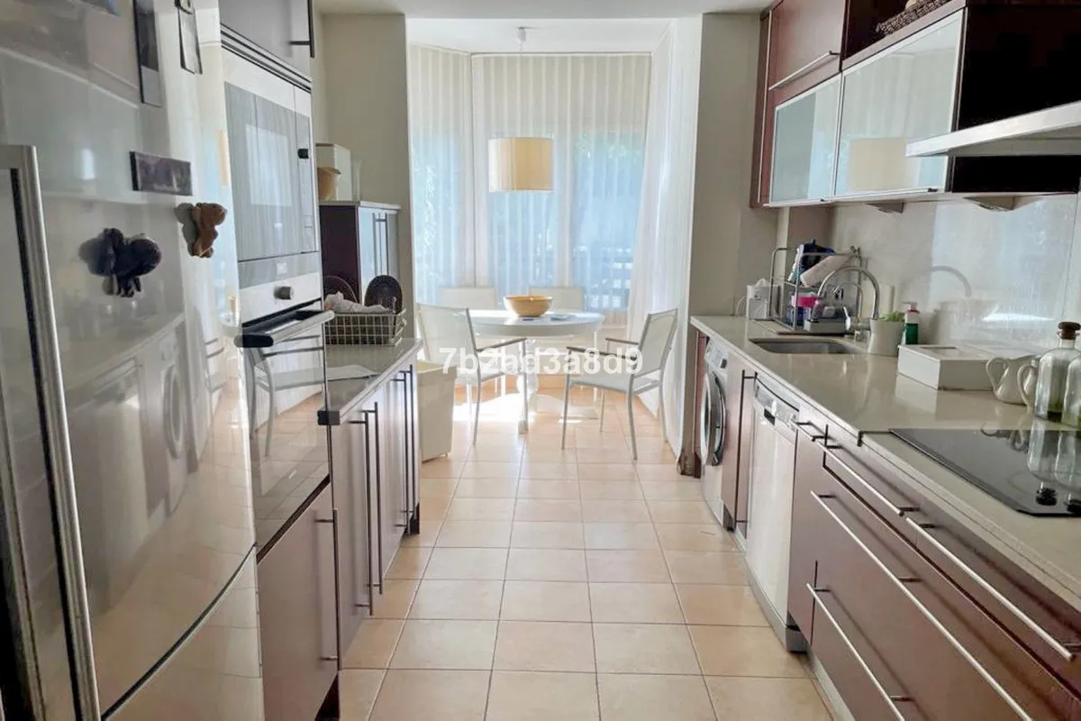 6fa3e301-f7dc-4781-9fcf-9c75f5a5666d