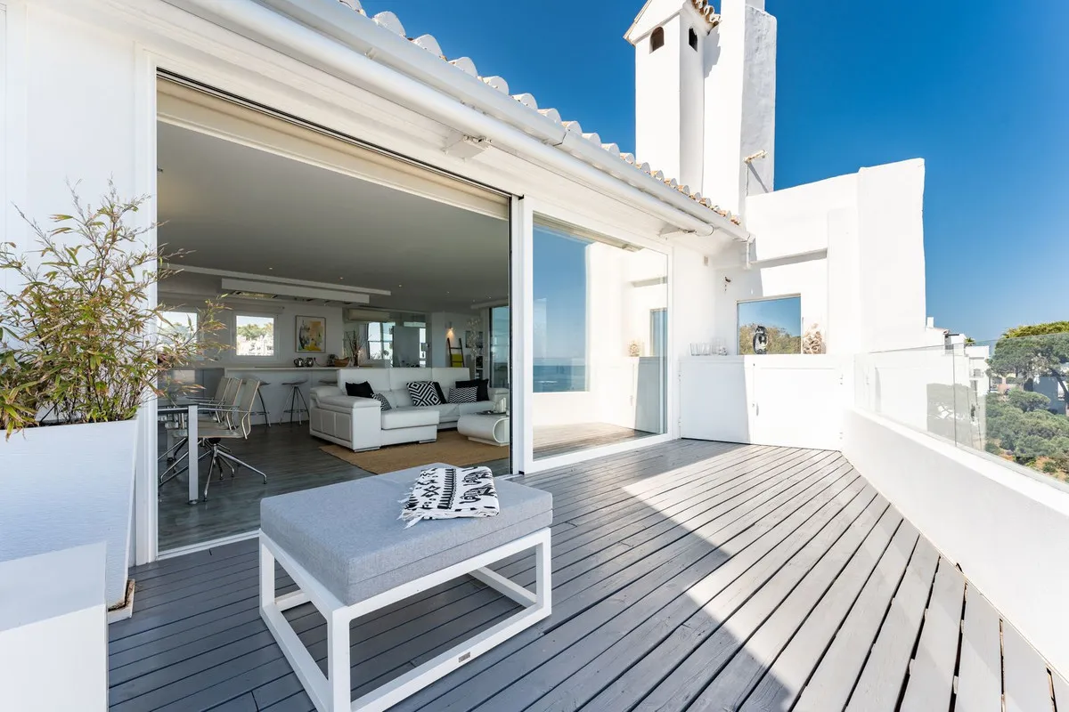 ee6710cd-8c2f-4582-b41b-6ec952a32ef3