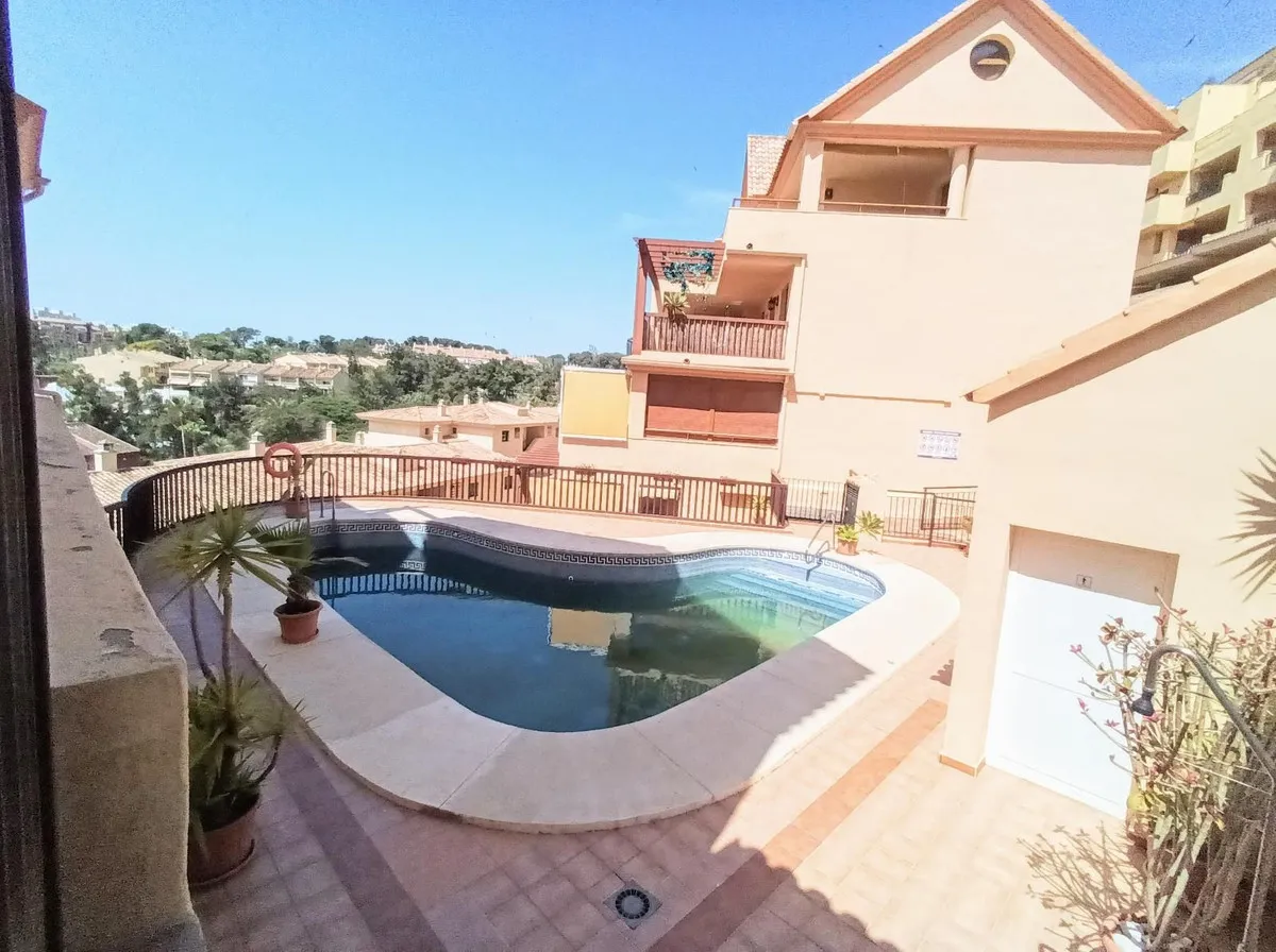 065026c6-8fbd-4cc8-8af6-8c12eaacecb1