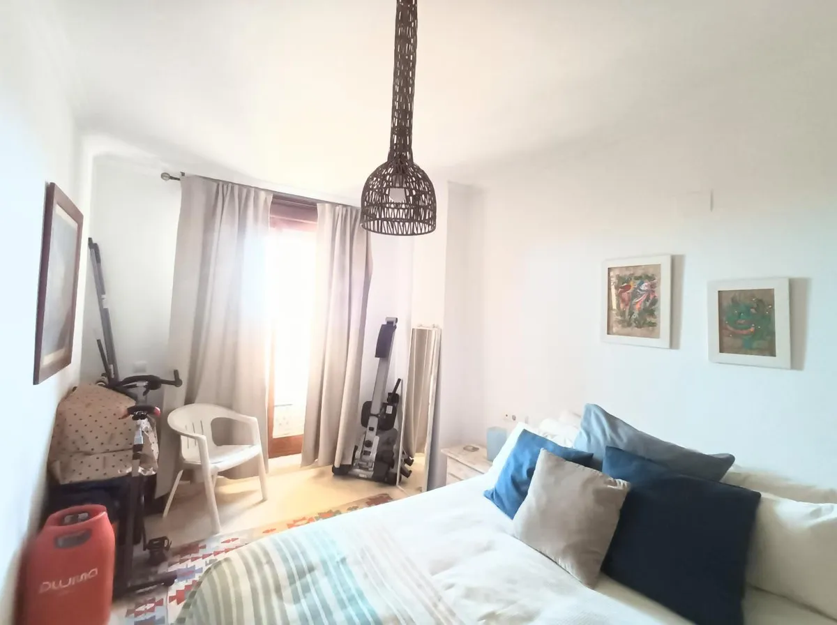 74e2e576-6d46-4332-bada-4ce99848861d