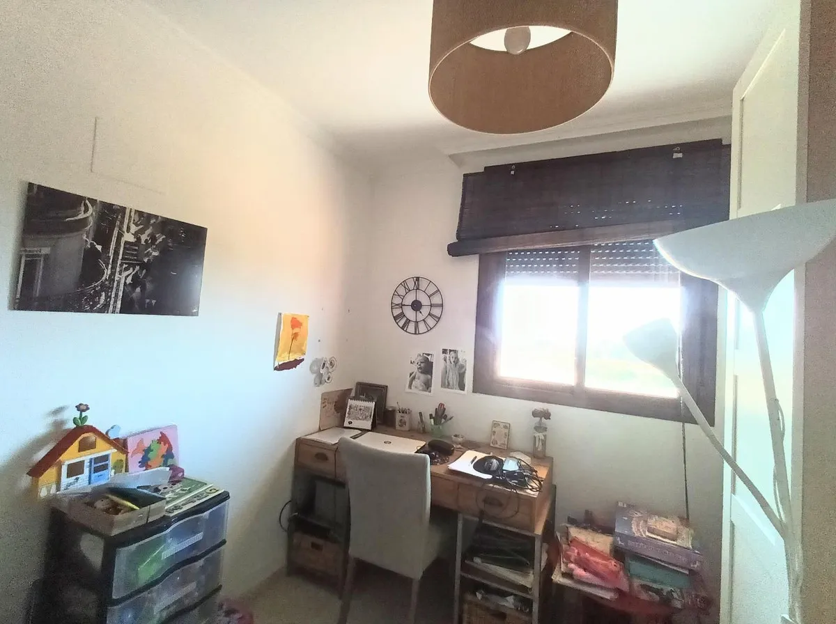 976d7e95-21c4-4365-88e4-d8d9585f16ed