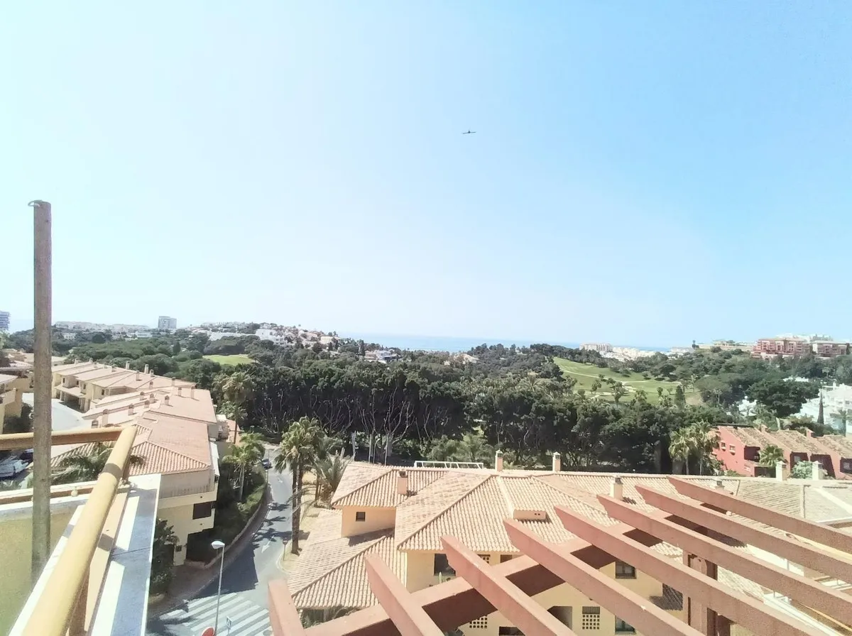 a5fda291-4fbd-4aad-9842-504f4f296bab