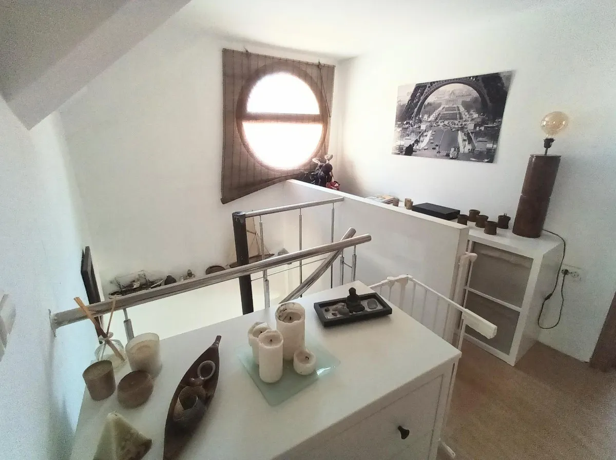 ead243eb-a09f-4341-951b-cbeb30789d14