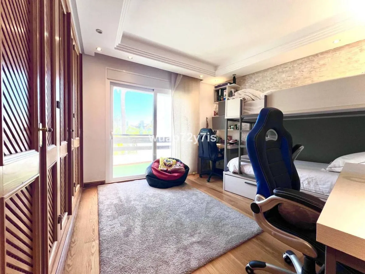 07923dae-0f42-463d-b785-695b82eae48a