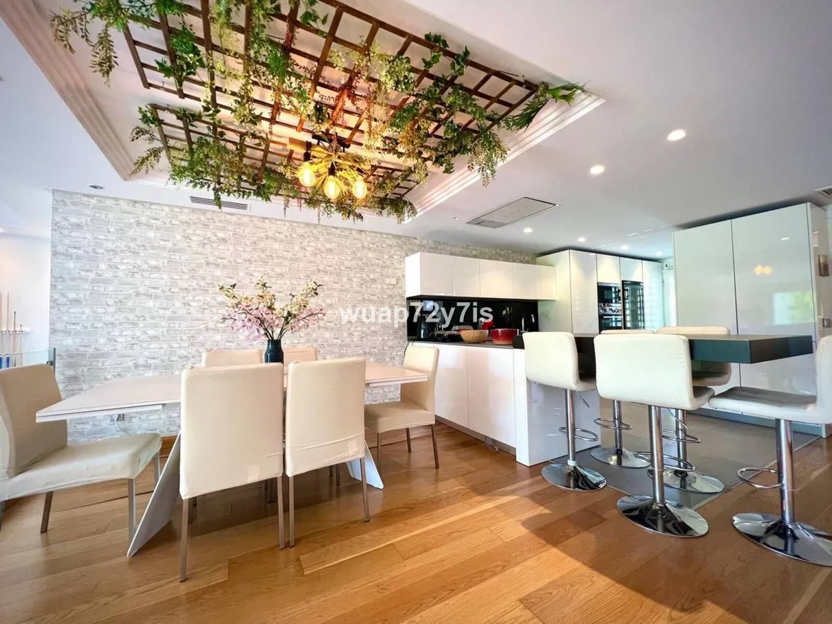 08caf7cb-9acf-4446-9712-d1e557d819f3