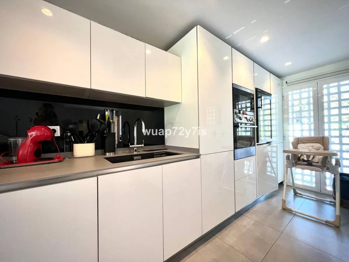 8d596f94-742f-4066-aca3-da5de9d98705