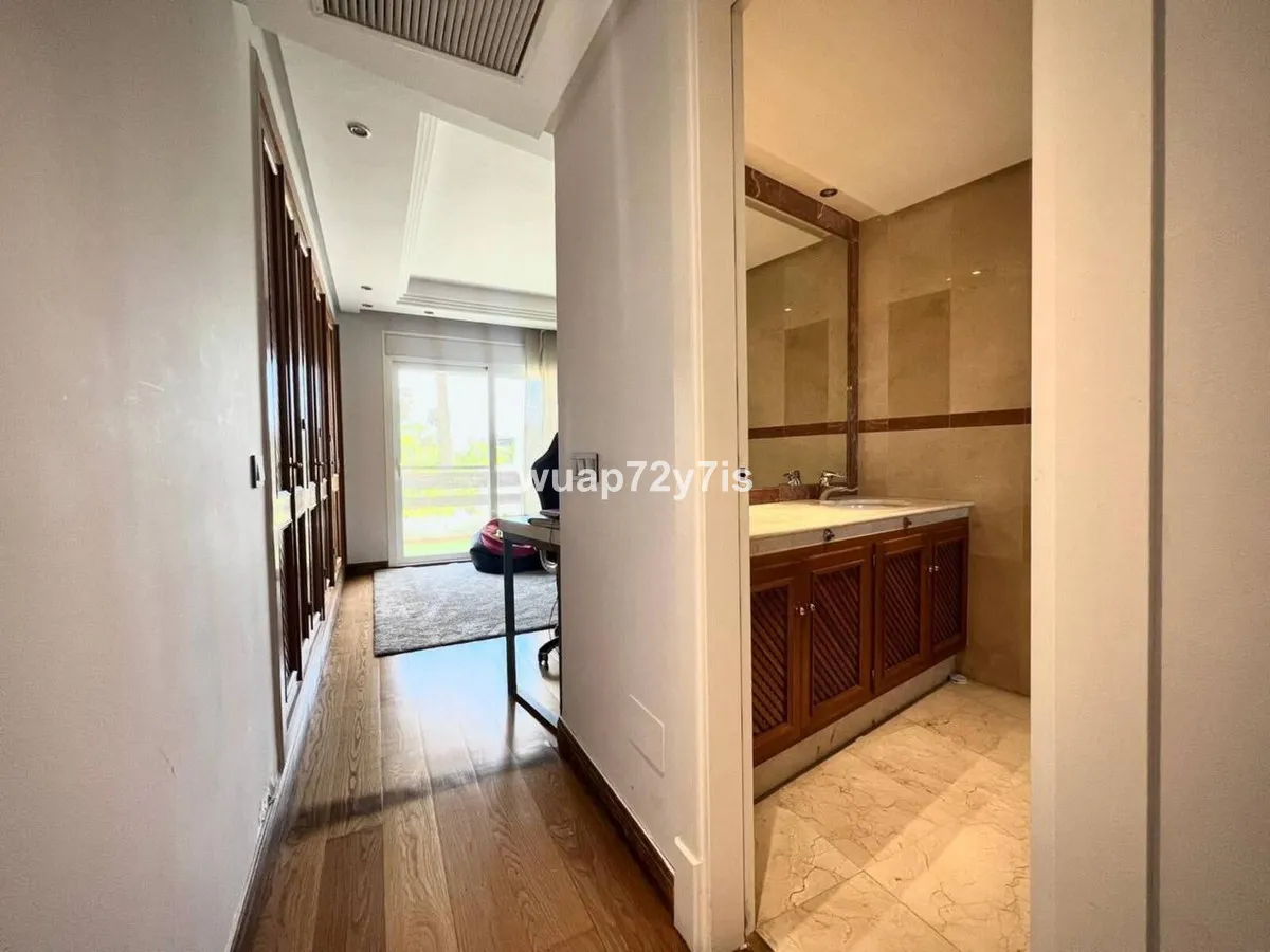 dacbe434-c55d-4281-81f8-d8d971909466