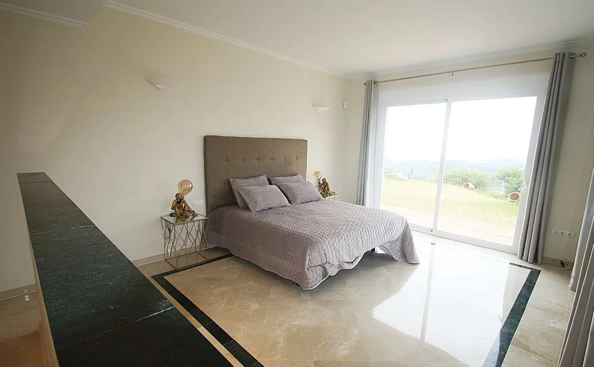 1a969b11-a6cc-43fb-b2d1-e292e2b70abe