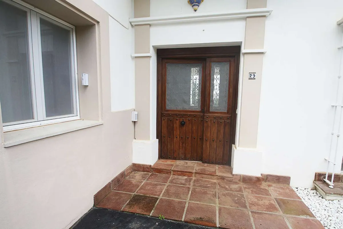 1ec33707-16fd-4741-bd28-553f6e84bb4b