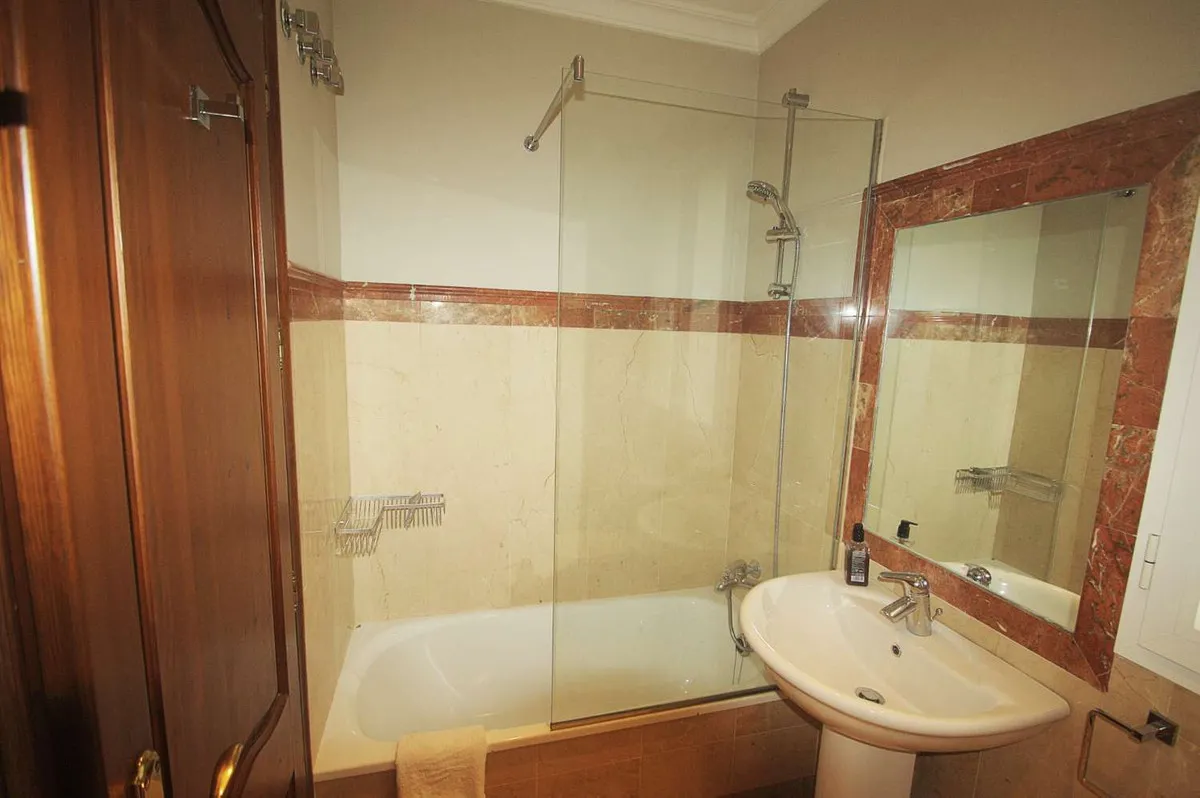 8d70b150-5ae8-4d82-beea-9da0e0aa2141