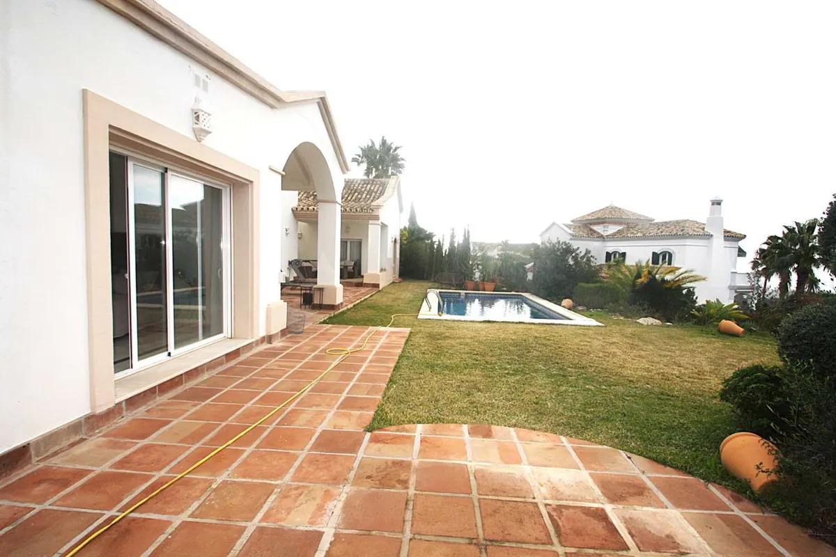 ac47ba70-41d1-4d83-a97f-1760d78b3a30