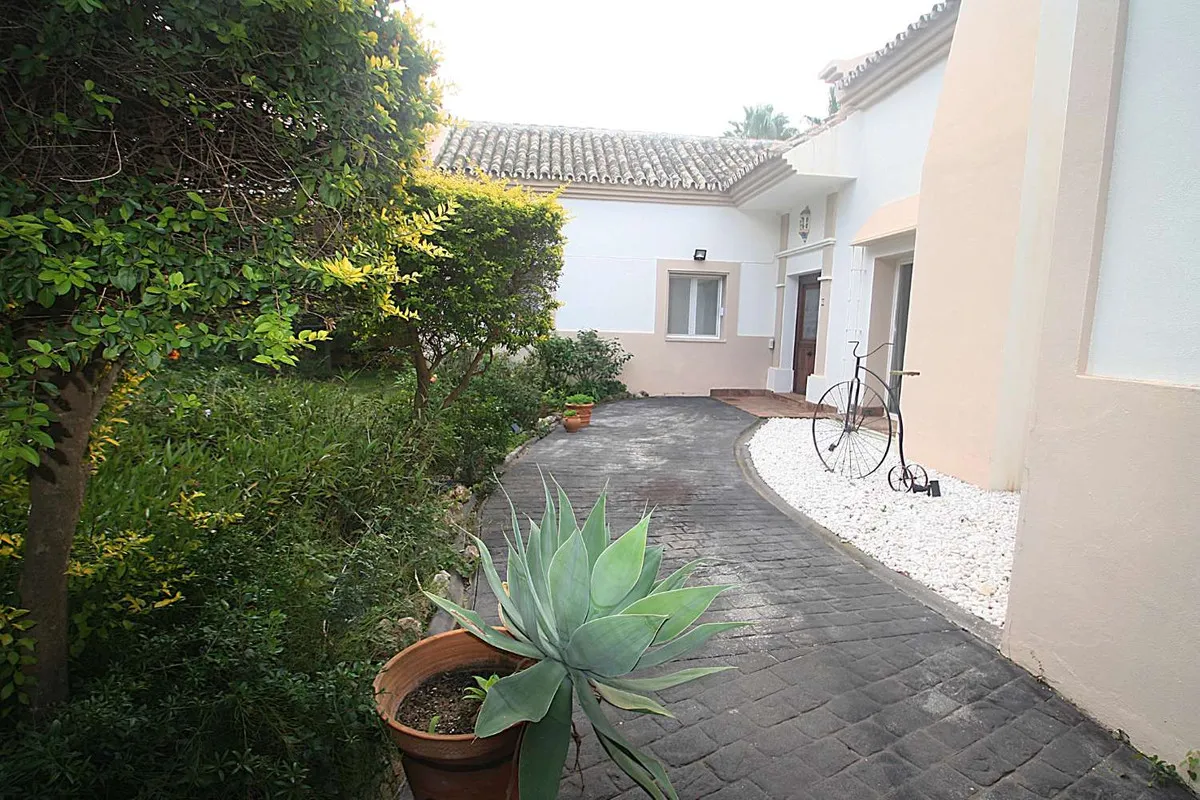 ad0dc79c-79fc-4531-b9b1-cf1e1cf733db