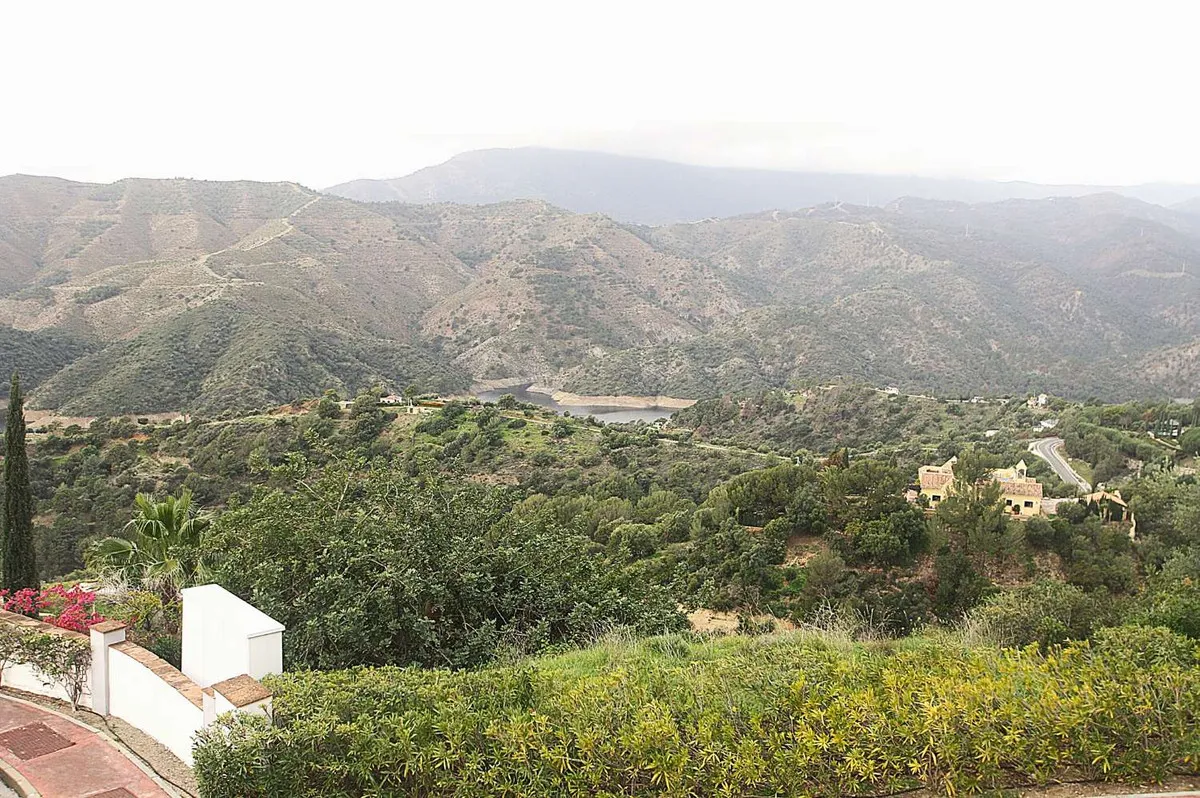 dcc65d5c-ab59-4613-a783-3af6249cf249