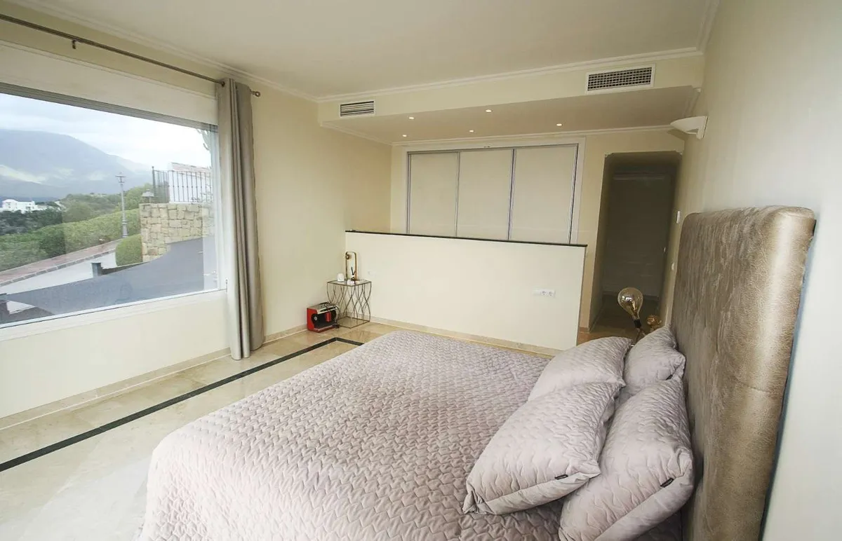 ed385141-6480-4e86-8be0-ab9753a24909