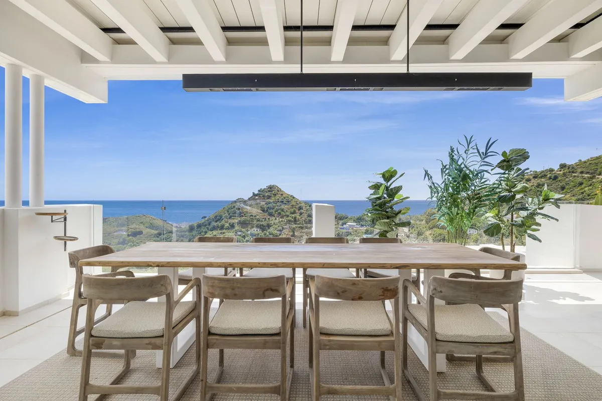 51fce137-8a0a-478a-9b32-80ed88dbaeb4