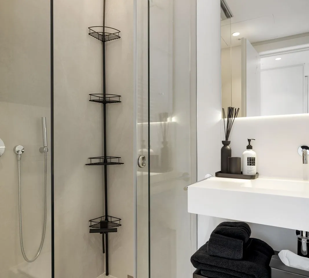 5b8a71c9-de22-4ac2-b9b8-6f02a11ab219