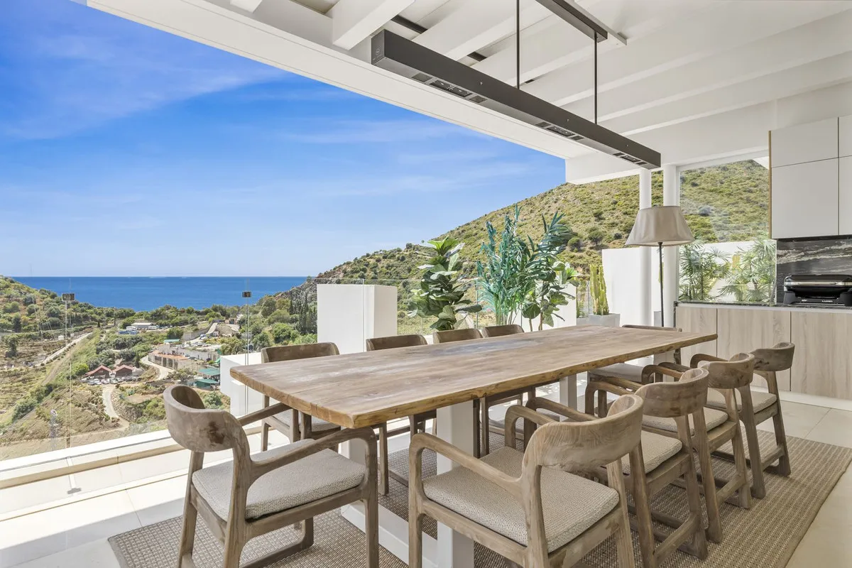 8489d77c-5cc3-4299-8df8-e6db3f355a12