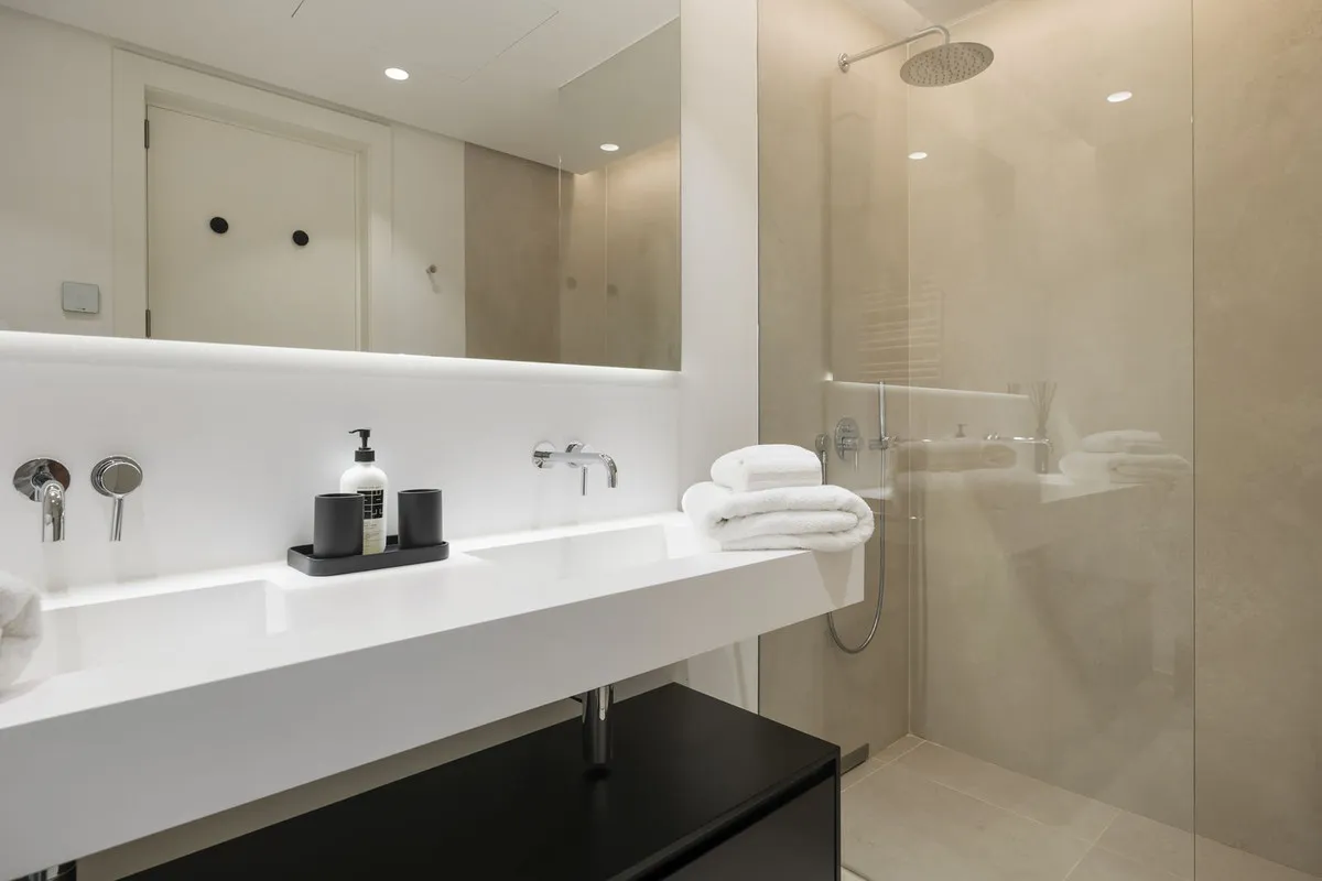 a43b22c6-0cc5-494f-8326-d922196f397f