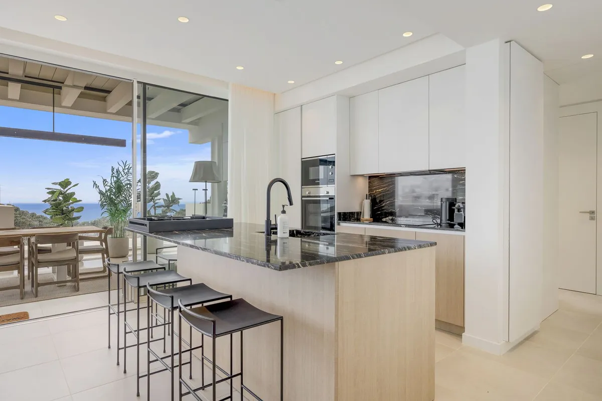 cada0f34-2dde-4263-a966-35874f82a985