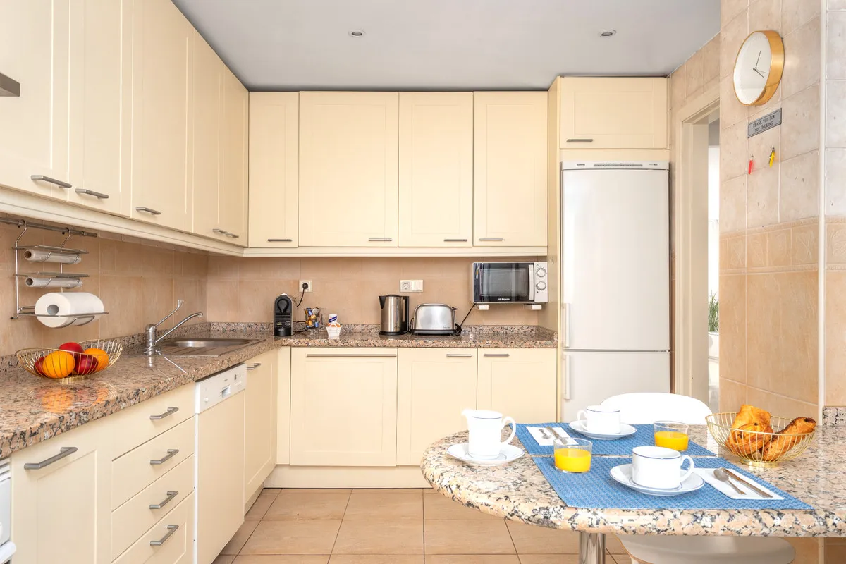 6609eae0-cd20-4cb5-890c-eb1de9577a2c