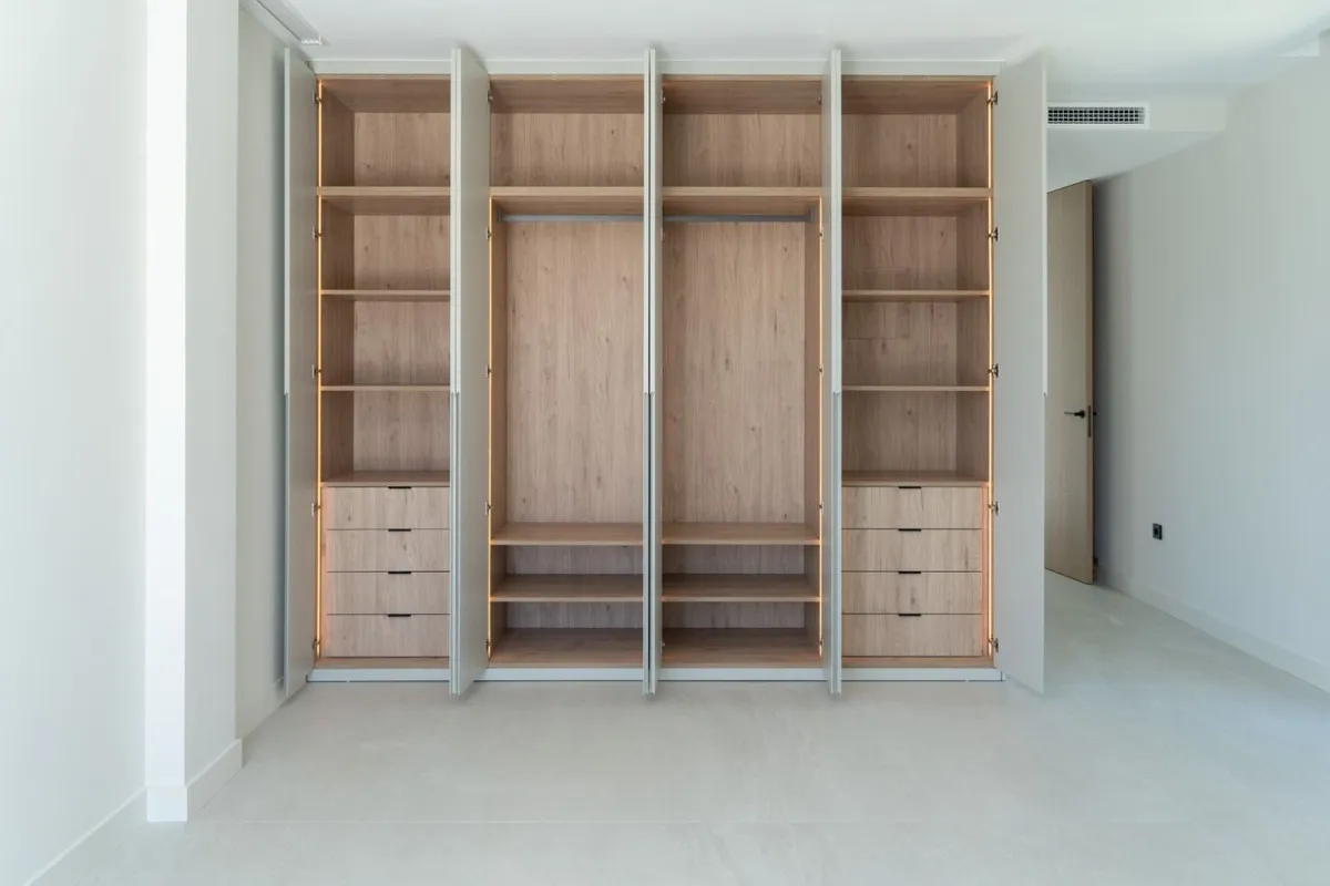 57206985-06f1-4984-84f2-7afd4c596d12