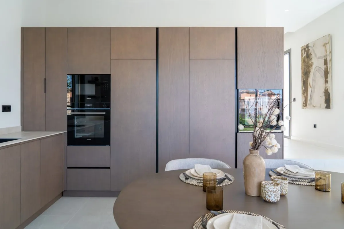 c8c87eb4-3260-40cb-a0ac-3c5c7dcac3e8