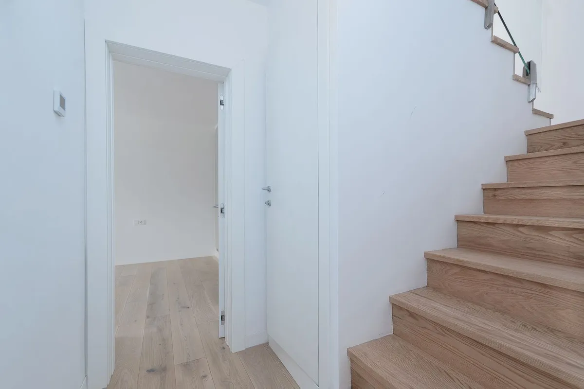 c02c397a-9695-4a21-b3d3-ab9809a1d61c