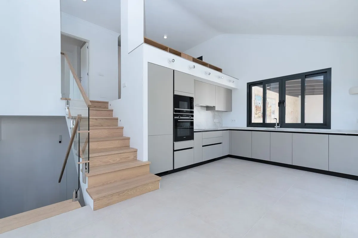 ce196468-3721-47d2-bbc5-67d16ef8ee59