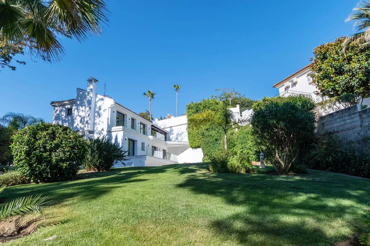 Luxurious Minimalist Villa in Marbella