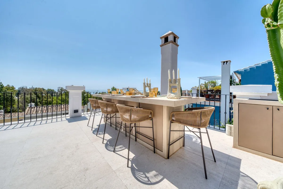 75ed90b4-85a3-4d72-8b77-6d99e29b8aa4