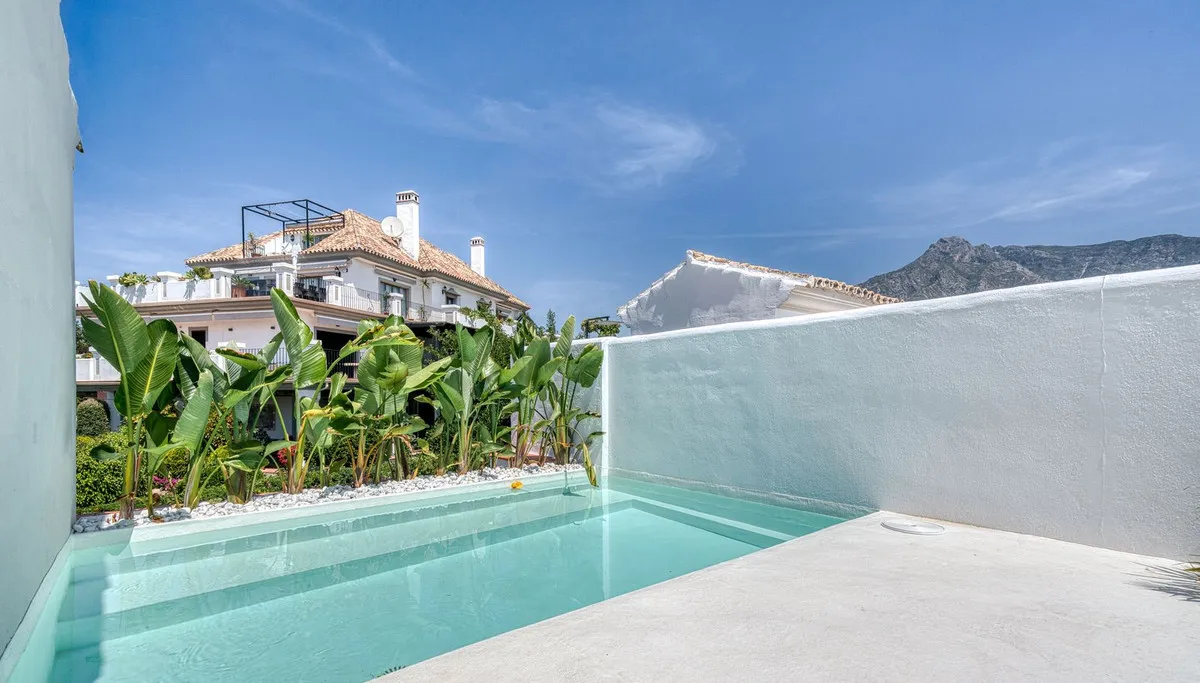 c99d56fe-5032-4fcf-89f8-baa133696344