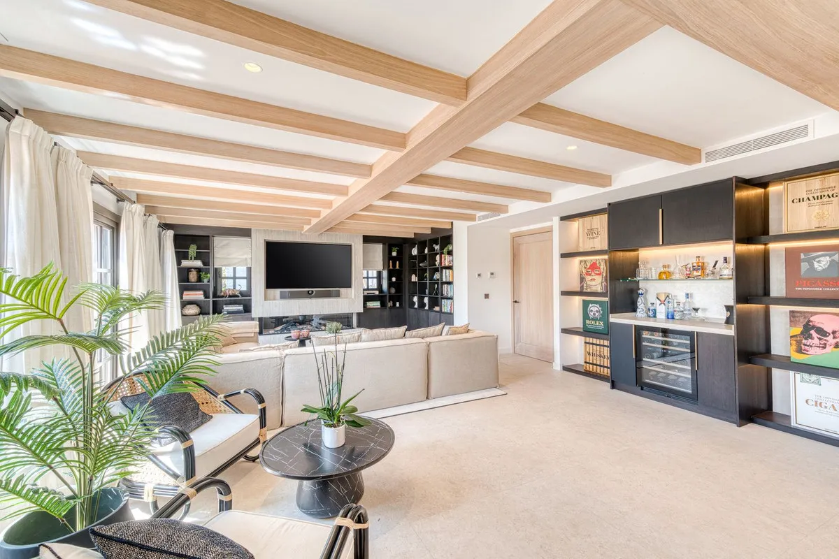 d4a5132a-cc40-4fcc-bcc0-39a555bc3859