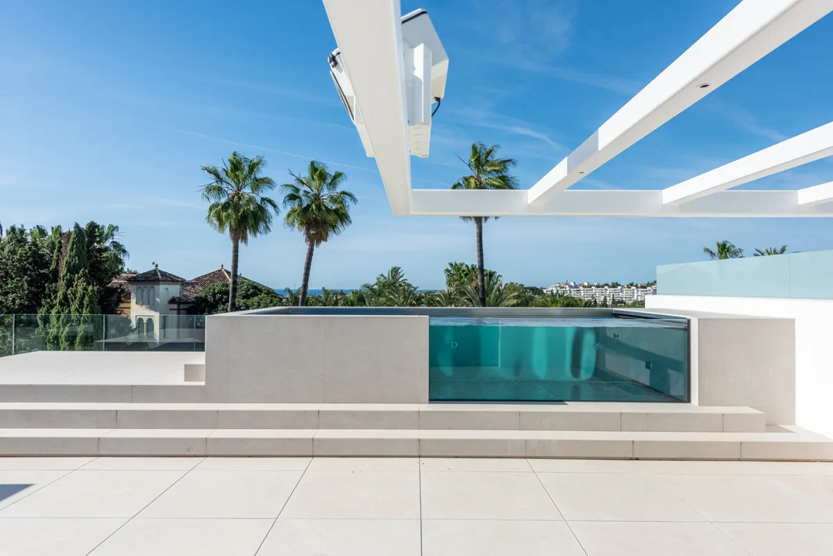 0b2cb356-5a6a-4806-ae86-8c827457a8df