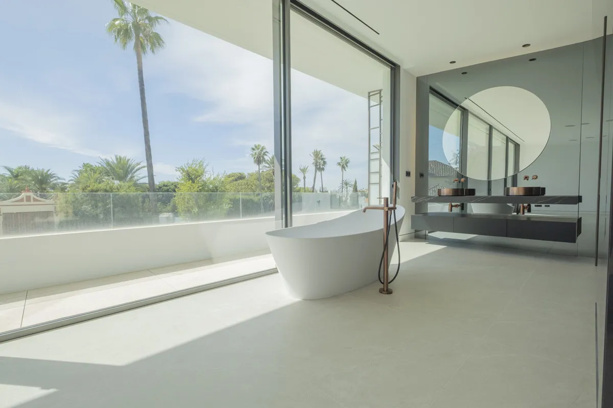 4884e4fa-018d-4a27-a2df-9969252e0a3a