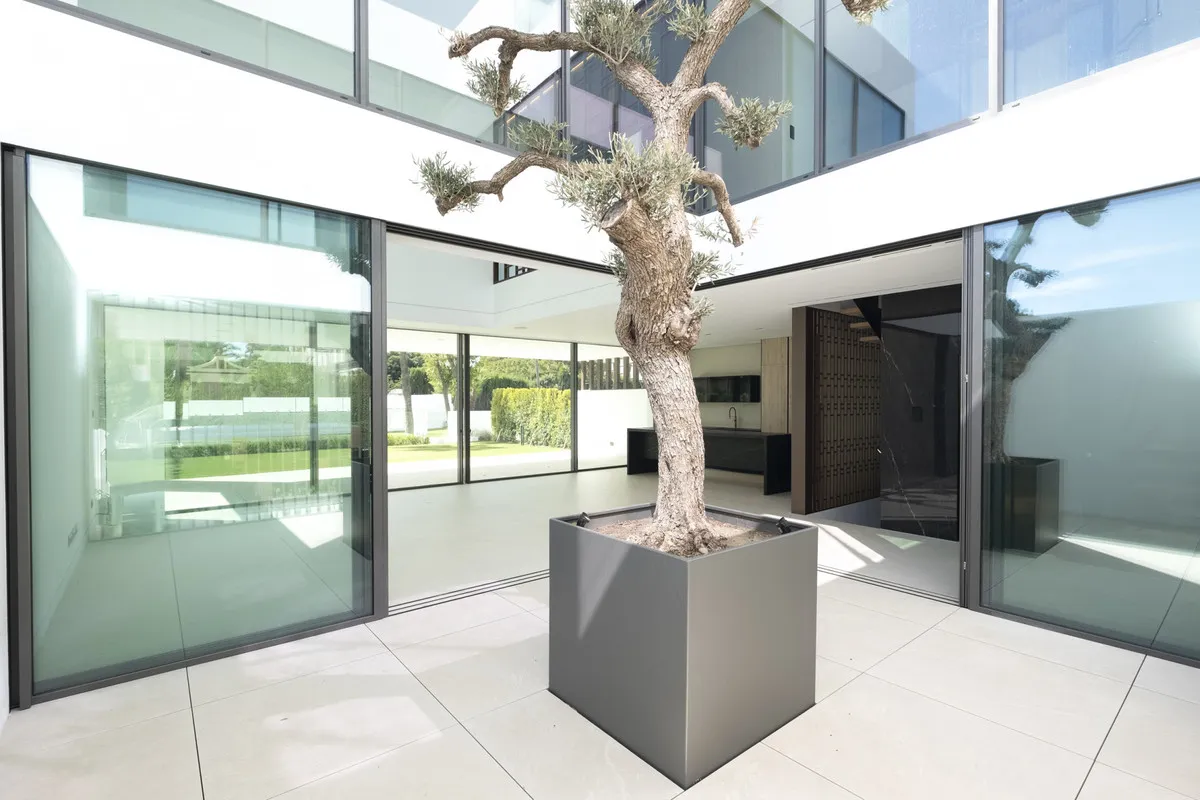 ba4c38d3-61ca-4d6c-97c2-fb43c0f7bd5a