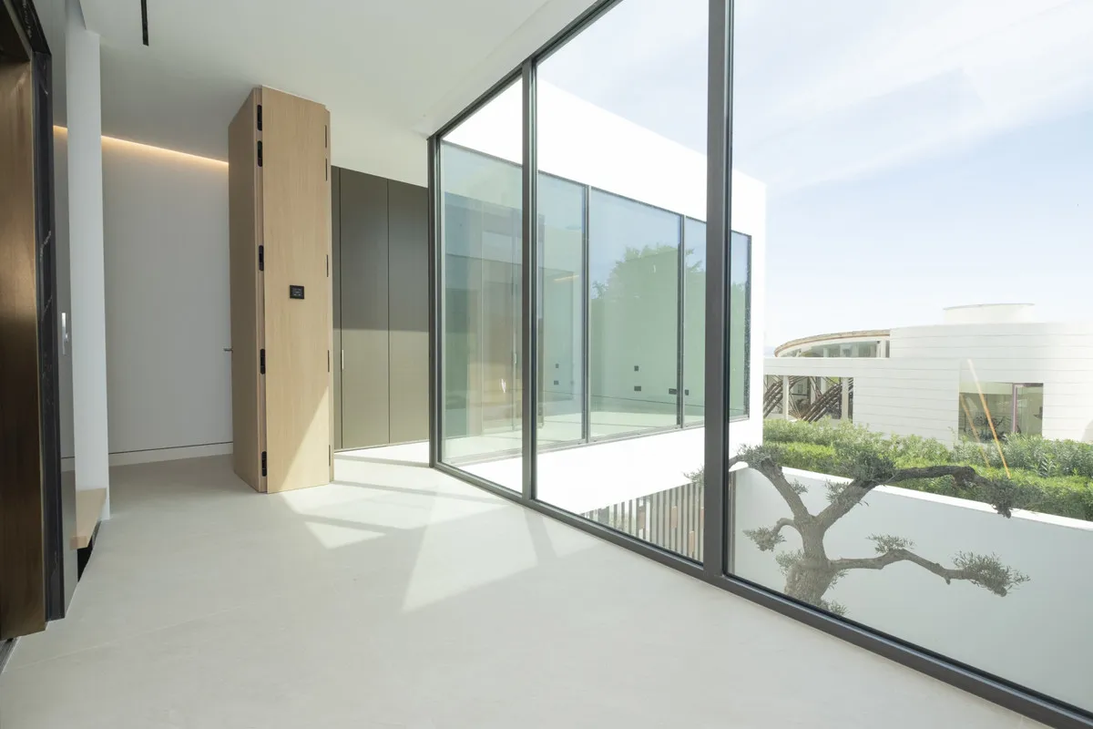 c3600952-acc3-4779-8ef1-b64f834d7143