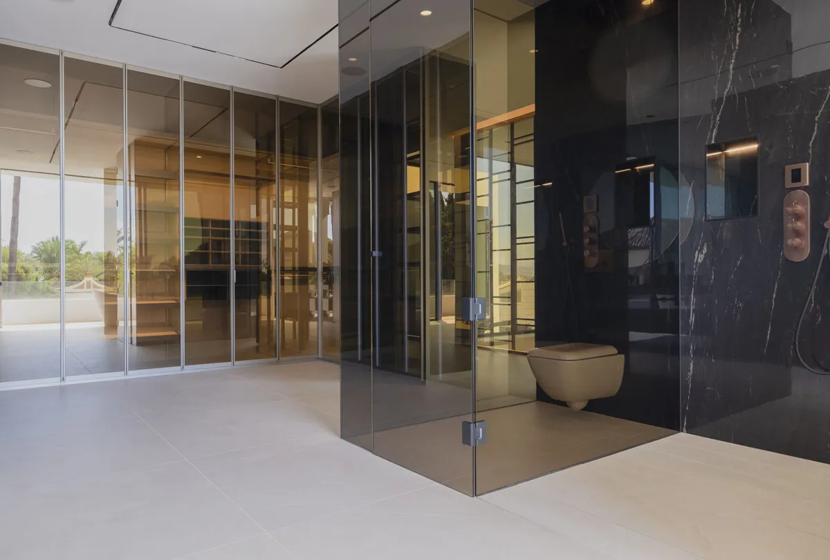 e9e71e4c-e00c-4cfb-a18c-0a2c13a9728a