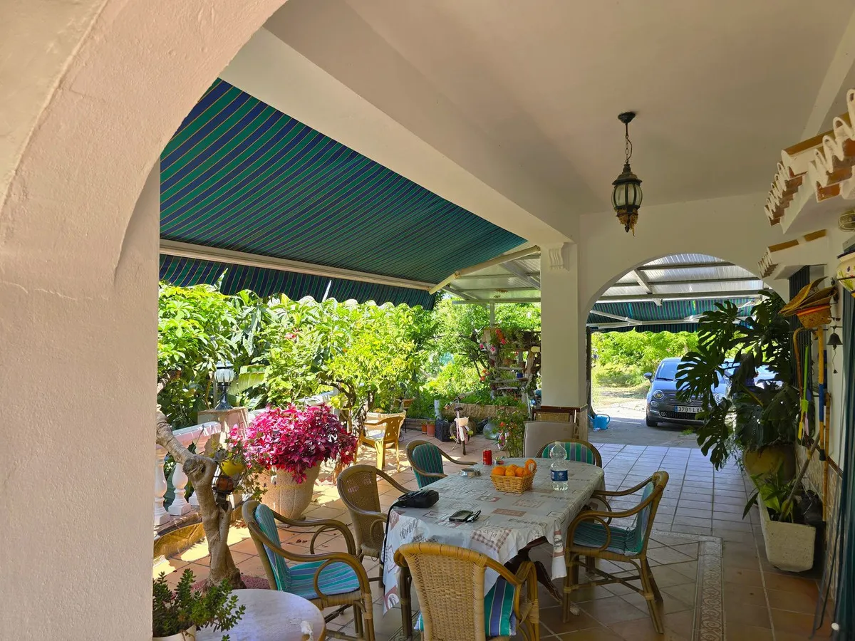 5739e6c1-1f51-4196-9e1e-be453cc19d9a