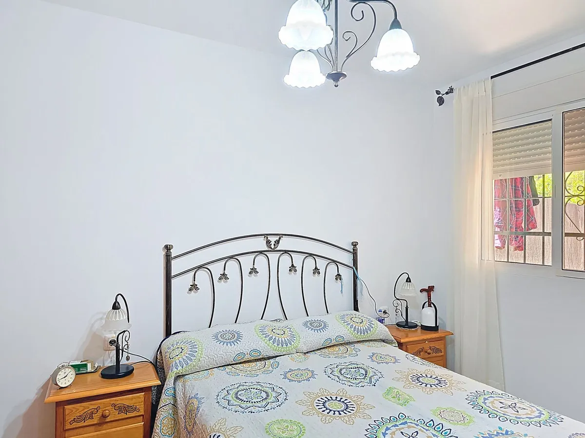 8f3e7402-a4c0-479b-a929-981204c77f9c