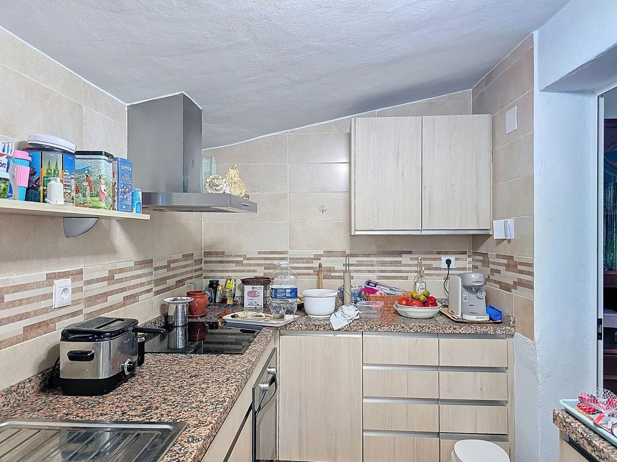 c2f5b5d2-1764-43c2-bb91-2ef4385dae2d