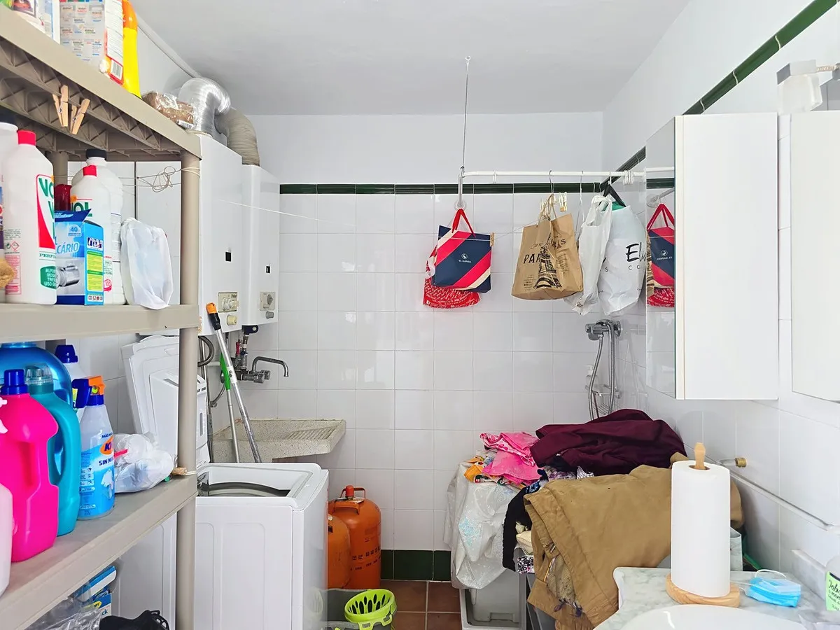 e09994f1-faac-483c-952a-8a388a84832e