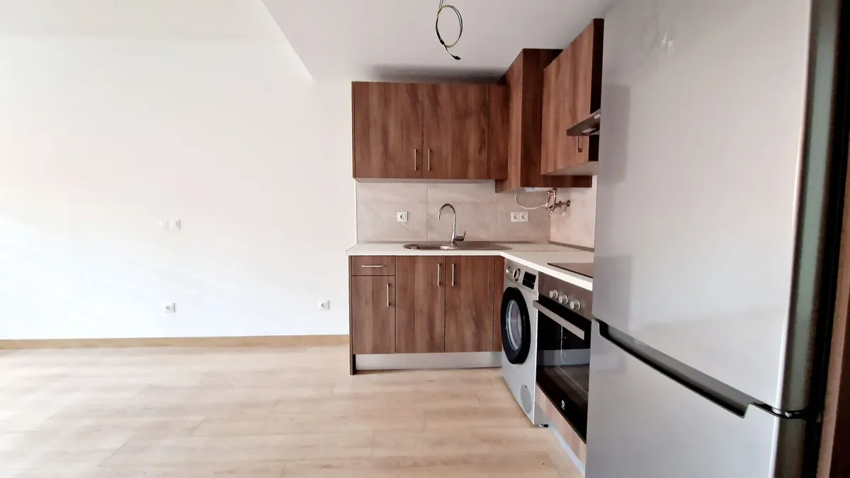 06c6adda-ca89-4dbb-a7ee-a12b97e5680e