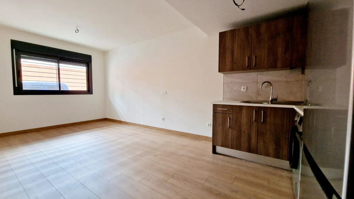 6f93c4ca-29af-4078-8a27-7d864301852f