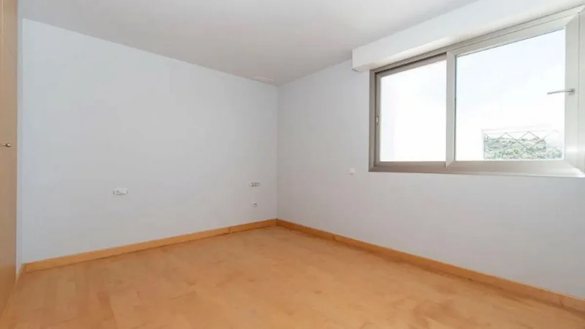 12d20463-9e17-414f-a436-be6d5bf6d370