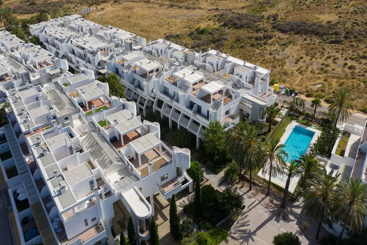 0f77ad99-734e-489d-b8ad-8f316223e9bf