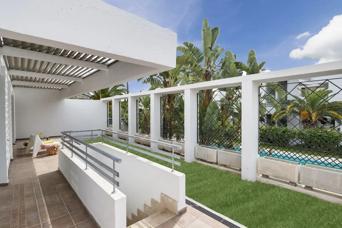 230edb92-432c-4efa-9488-987cc9ed7841