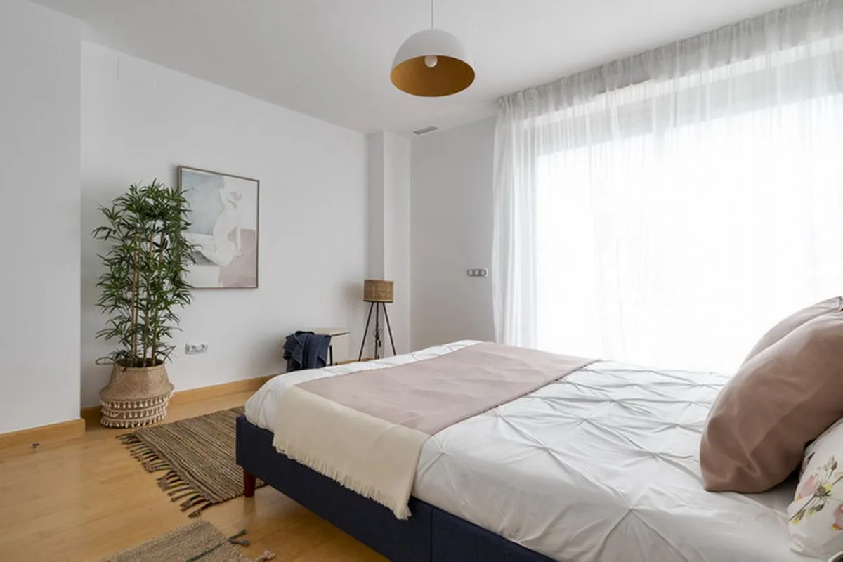 48b8b61a-427f-43e3-9d01-793d3c3e4f7e